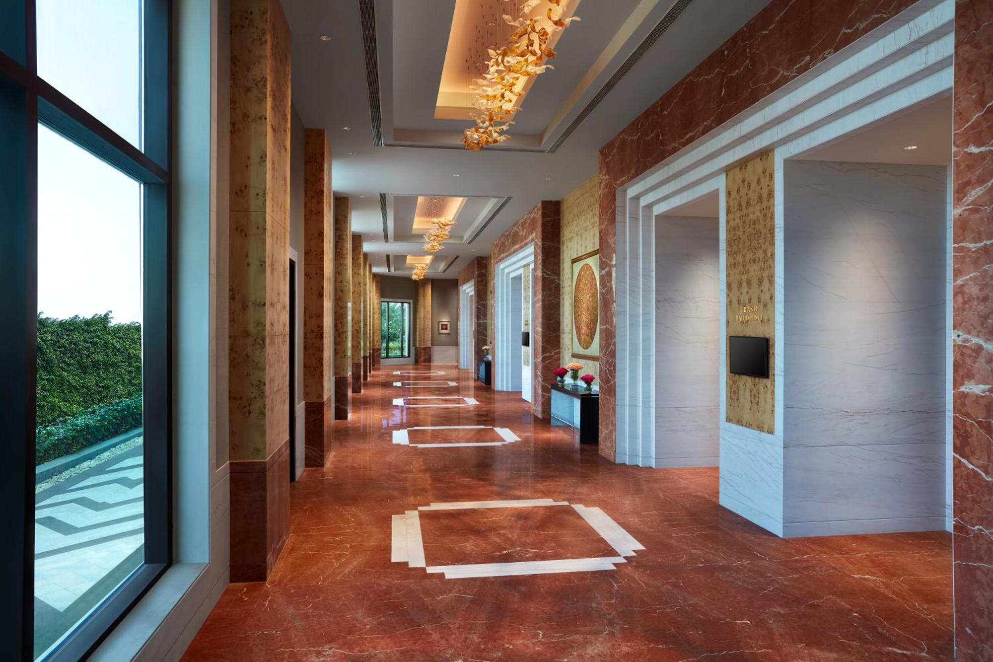 Hotel The Leela Gandhinagar Exterior foto